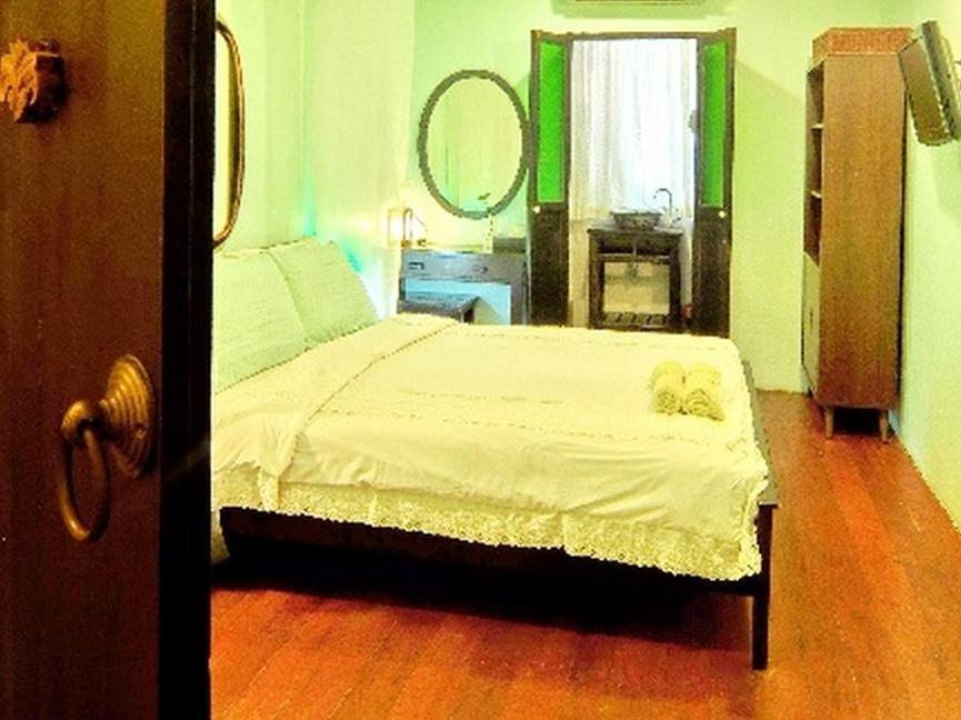 Niras Bankoc Hostel Бангкок Экстерьер фото