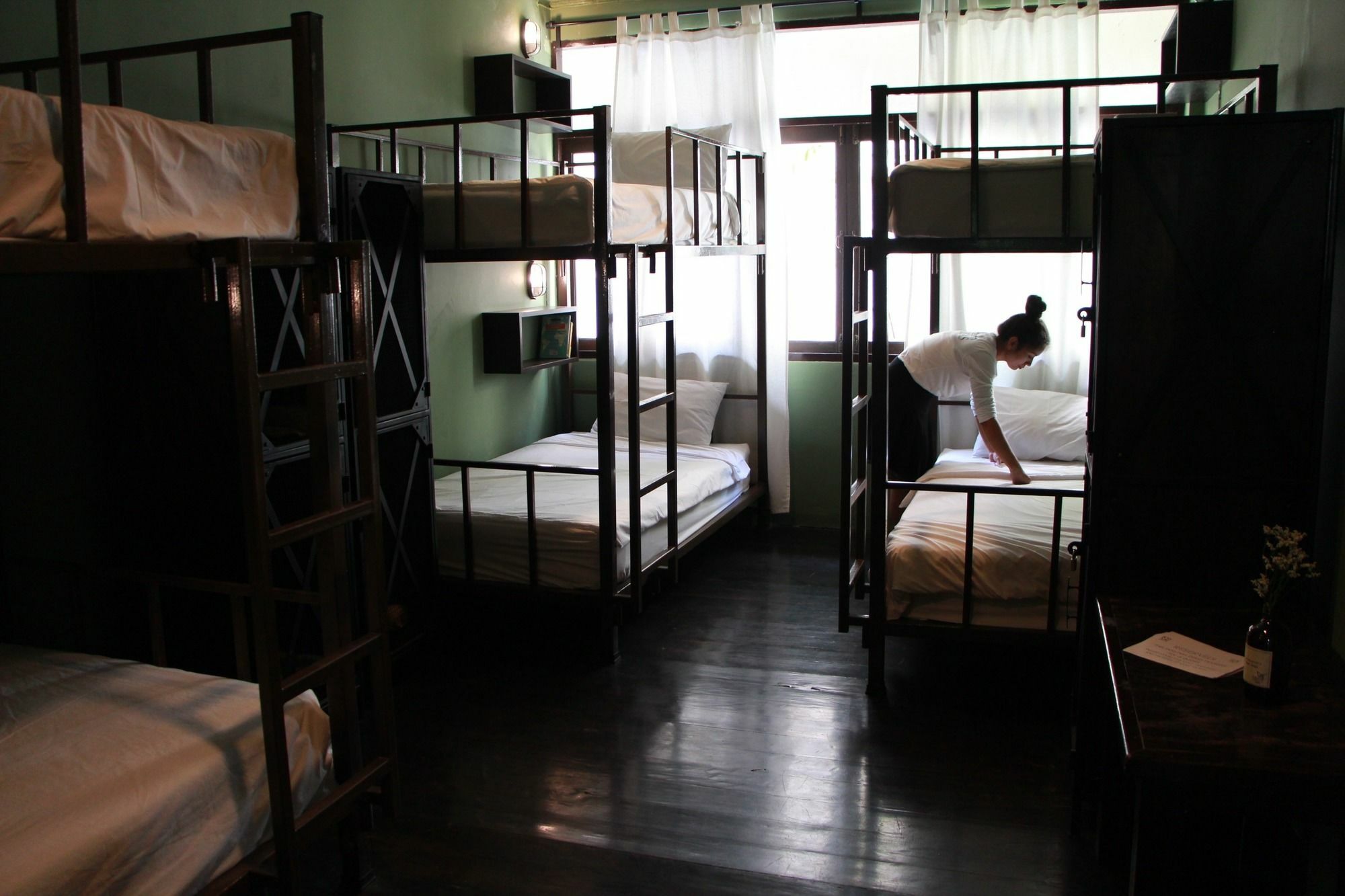 Niras Bankoc Hostel Бангкок Экстерьер фото